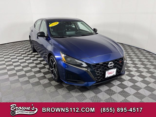 Used 2024 Nissan Altima 2.5 SR w/ SR Premium Package FWD image 1