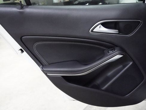 Used 2019 Mercedes-Benz GLA 250 w/ Convenience Package image 20