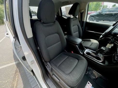 Used 2015 GMC Canyon SLE w/ SLE Convenience Package AWD/4WD image 25