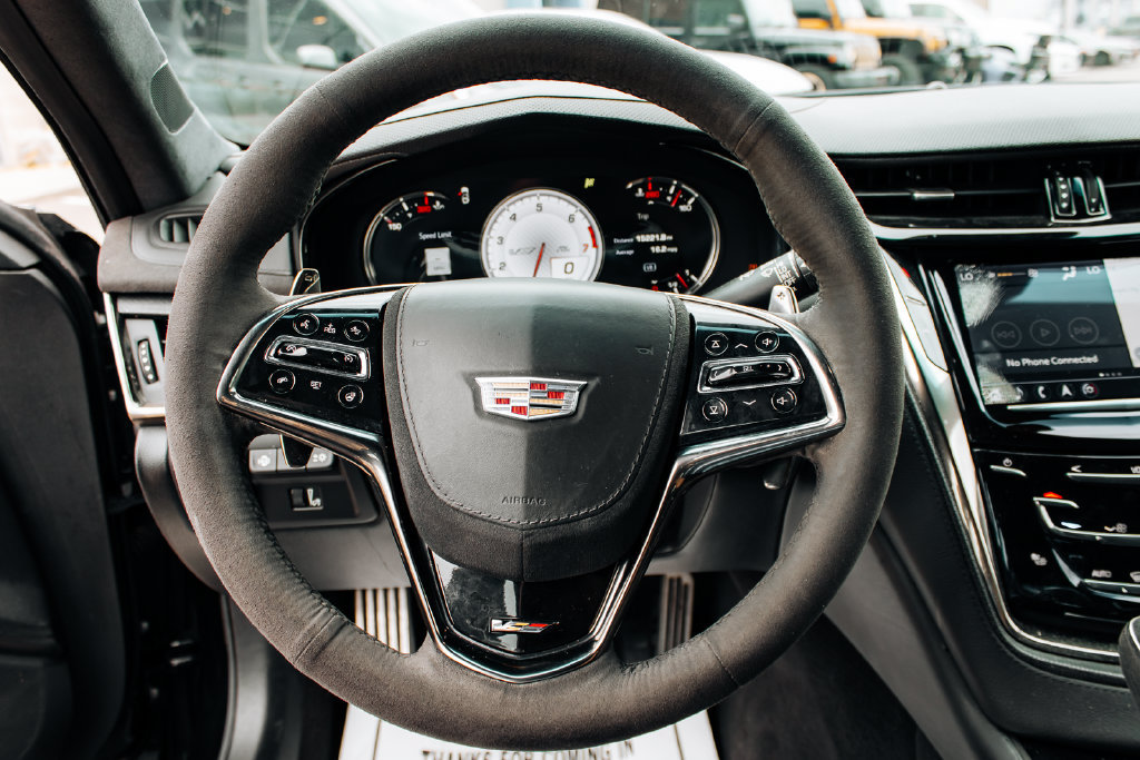 Used 2018 Cadillac CTS V w/ Carbon Fiber Package RWD image 17