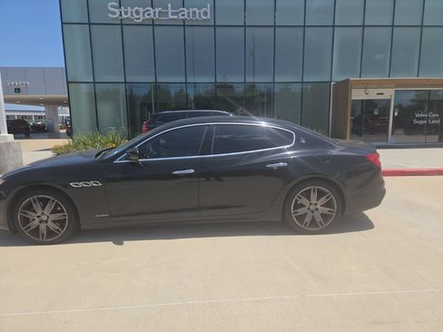 Used 2017 Maserati Quattroporte S GranSport Q4 AWD/4WD image 7
