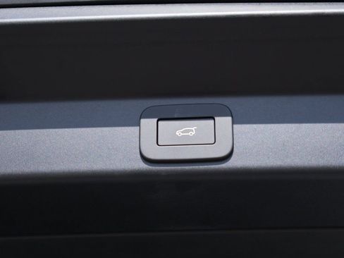 New 2025 Land Rover Range Rover Sport Dynamic SE AWD/4WD image 35