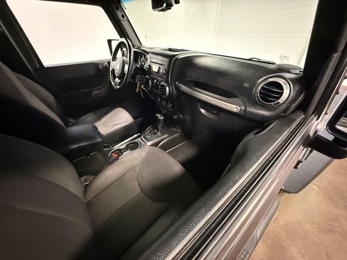 Used 2016 Jeep Wrangler Unlimited Sport w/ Quick Order Package 24S image 59