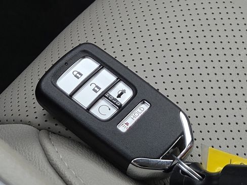 Used 2020 Honda Accord EX-L image 33