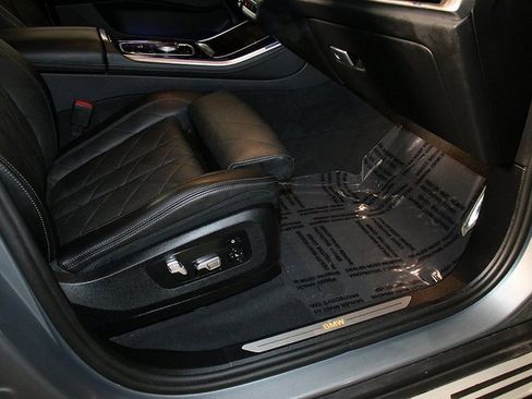 Used 2024 BMW X5 xDrive40i image 38