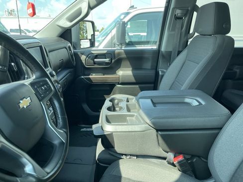 Used 2023 Chevrolet Silverado 2500 LT w/ Convenience Package AWD/4WD image 5