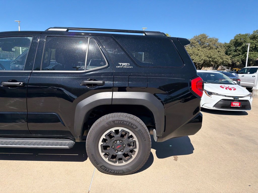 Certified 2025 Toyota 4Runner TRD Off-Road Premium AWD/4WD image 8