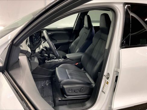 Certified 2025 Audi Q6 e-tron Premium Plus w/ Premium Plus AWD/4WD image 26