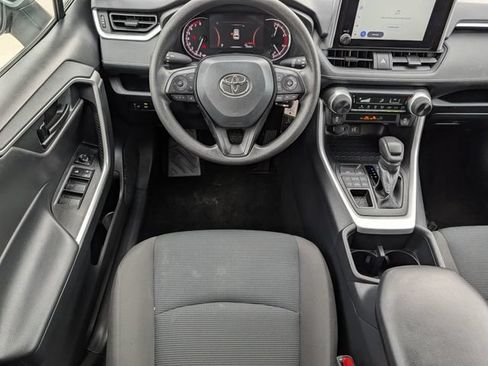Used 2025 Toyota RAV4 LE AWD/4WD image 12