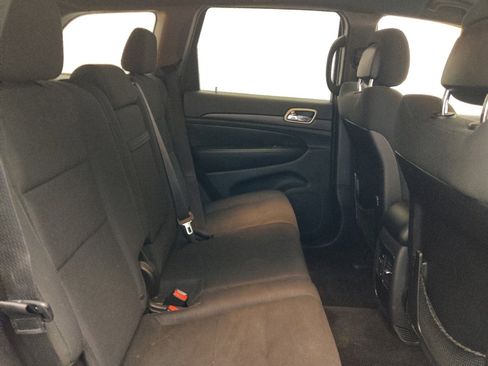 Used 2016 Jeep Grand Cherokee Laredo w/ Quick Order Package 23E RWD image 19