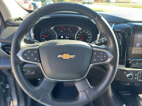 Used 2020 Chevrolet Traverse Premier image 24