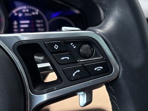 Certified 2023 Porsche Cayenne S AWD/4WD image 17
