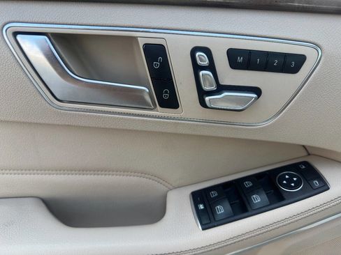 Used 2014 Mercedes-Benz E 350 E 350 Luxury 4MATIC AWD 4dr Se image 21
