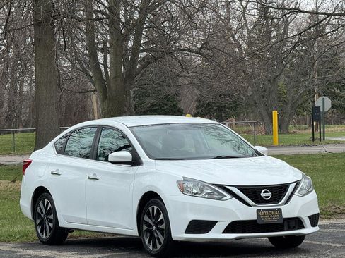 Used 2018 Nissan Sentra S FWD image 2