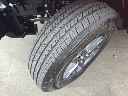 New 2025 Jeep Gladiator Sport image 31