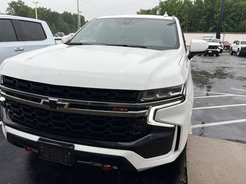 Used 2022 Chevrolet Tahoe Z71 AWD/4WD image 2