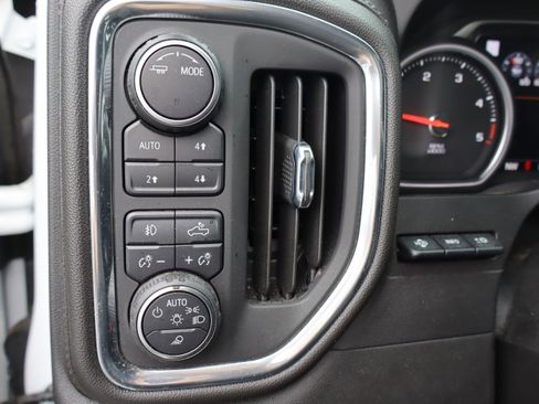 Used 2023 Chevrolet Silverado 2500 High Country w/ Technology Package AWD/4WD image 25