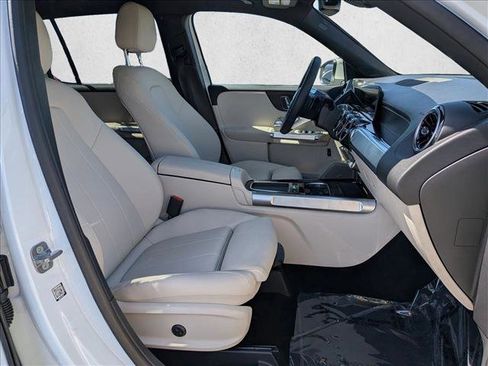 Used 2026 Mercedes-Benz GLB 250 image 21