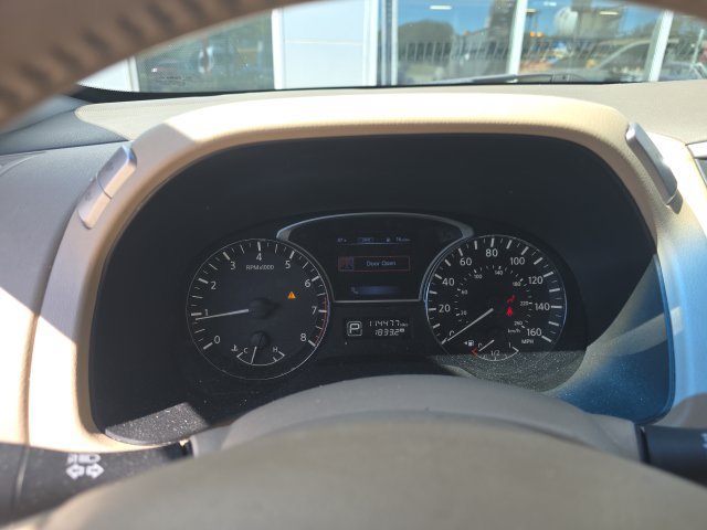 Used 2015 Nissan Pathfinder Platinum FWD image 15