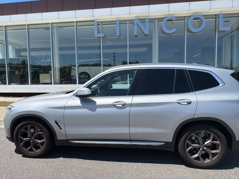 Used 2021 BMW X3 xDrive30i w/ Convenience Package AWD/4WD image 2