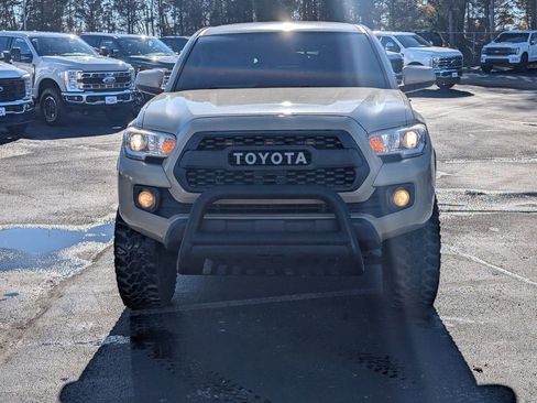 Used 2016 Toyota Tacoma 2WD Double Cab image 5