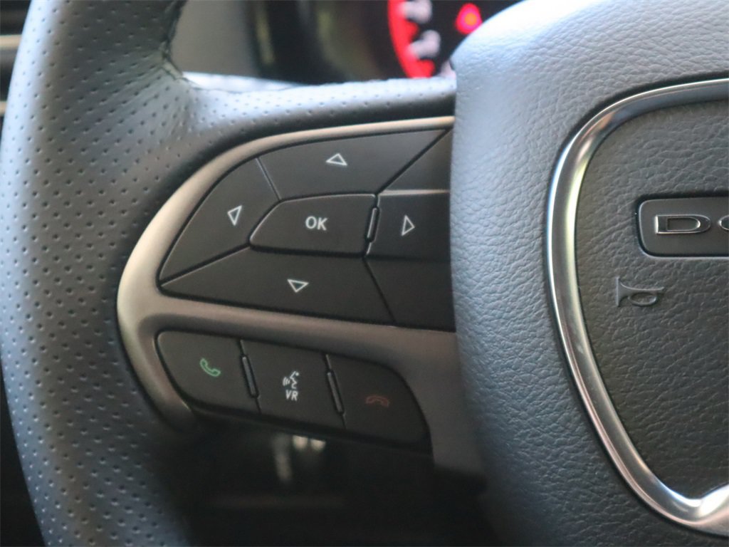 Used 2024 Dodge Durango SXT w/ SXT Blacktop Group AWD/4WD image 9