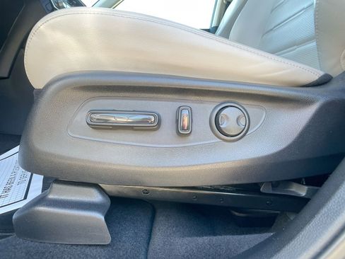 Used 2024 Honda CR-V EX-L image 13
