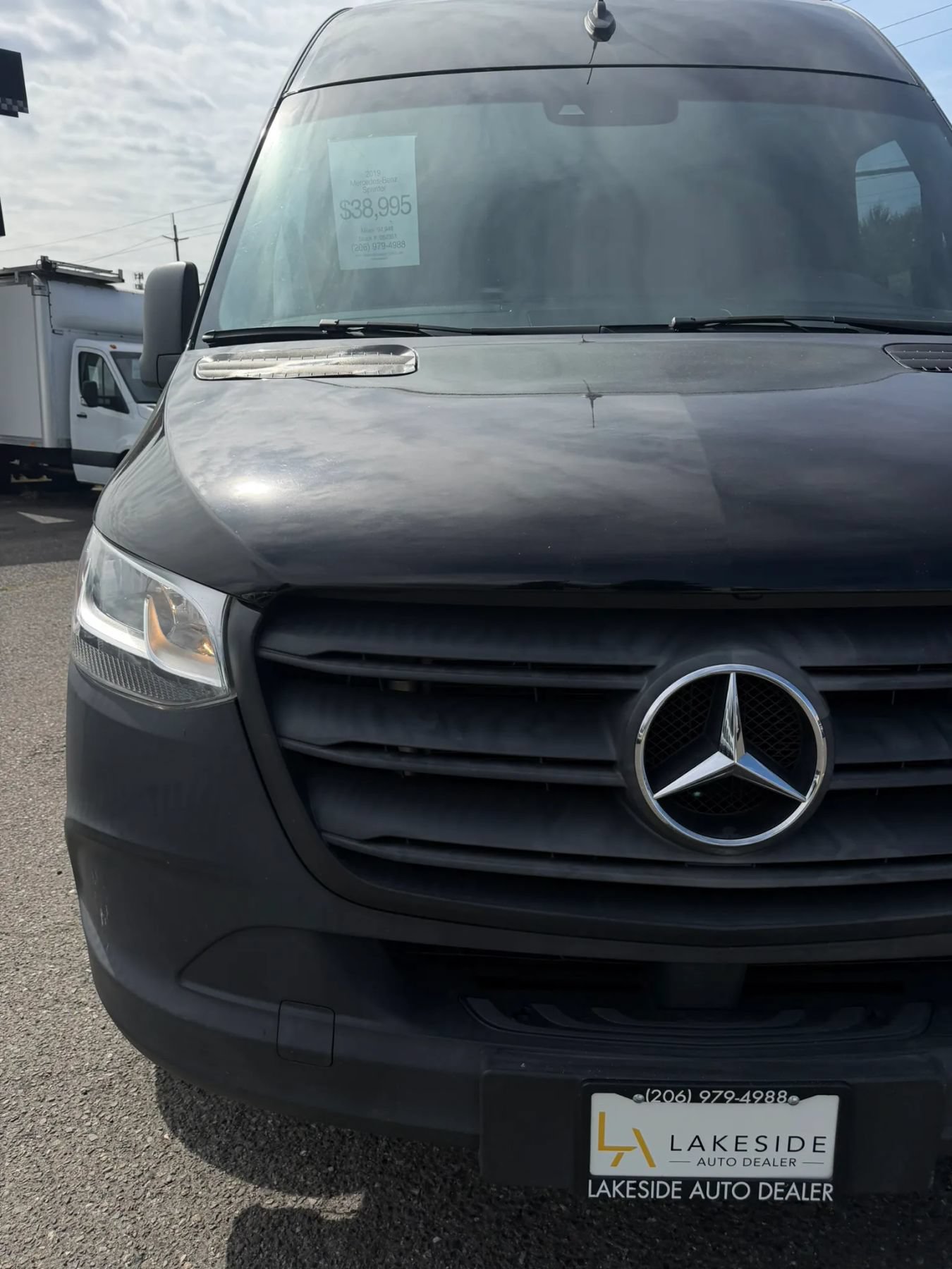 Used 2019 Mercedes-Benz Sprinter 2500 w/ Premium Package image 12