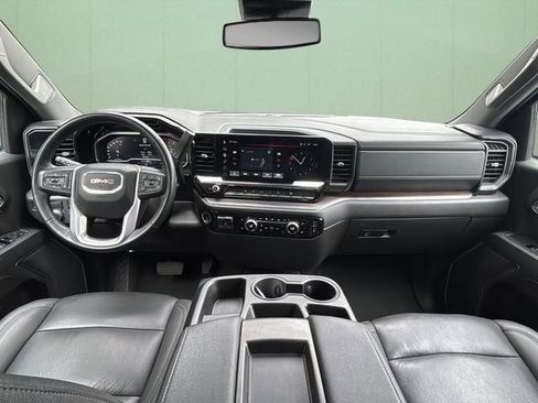 Used 2025 GMC Sierra 1500 SLT RWD image 21