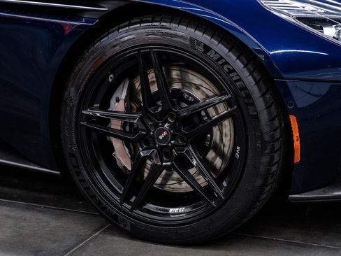 Used 2018 Aston Martin DB11 V12 image 62