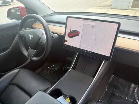 Used 2020 Tesla Model Y Long Range AWD/4WD image 23