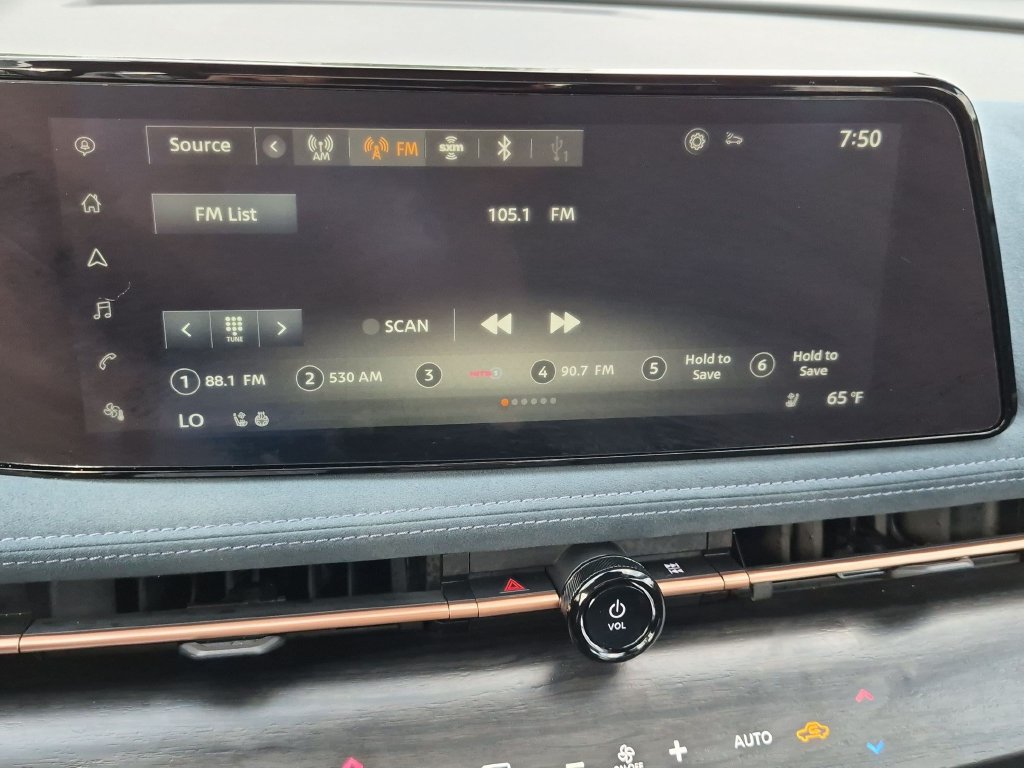 Used 2024 Nissan Ariya AWD image 19