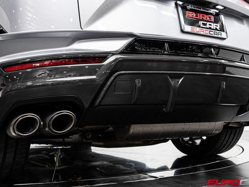 Used 2024 Lamborghini Urus Performante AWD/4WD image 29