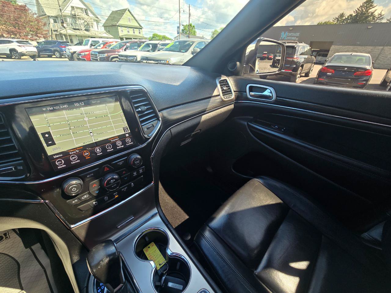 Used 2021 Jeep Grand Cherokee Limited AWD/4WD image 12