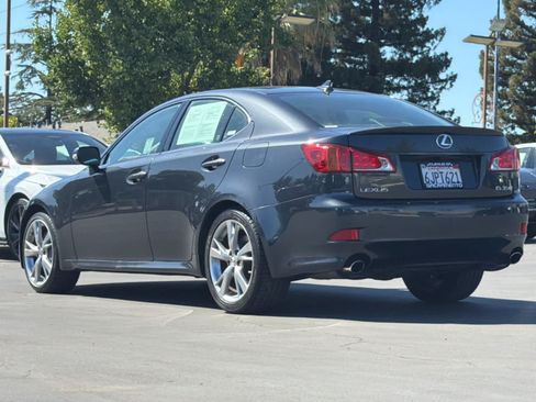 Used 2010 Lexus IS 350 w/ Preferred Accessory Package RWD image 7