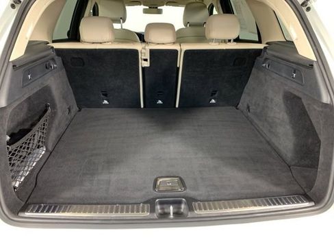 Used 2021 Mercedes-Benz GLC 300 4MATIC image 13