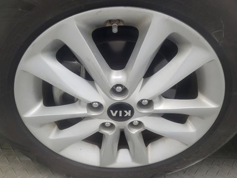 Used 2017 Kia Forte S FWD image 31
