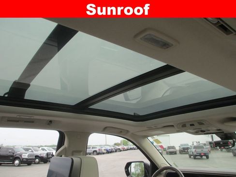 Used 2021 GMC Yukon XL Denali w/ Denali Ultimate Package image 17