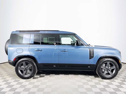 New 2026 Land Rover Defender 110 X-Dynamic SE AWD/4WD image 4