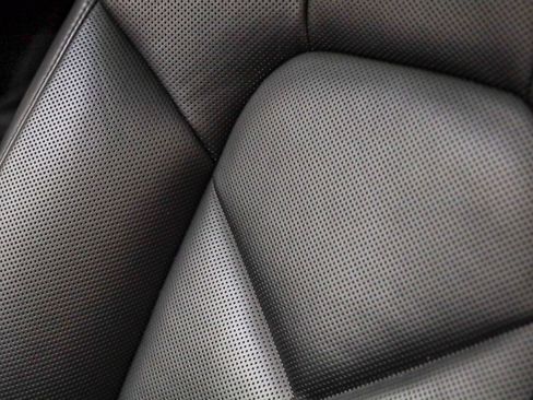 Used 2025 Porsche Macan image 26