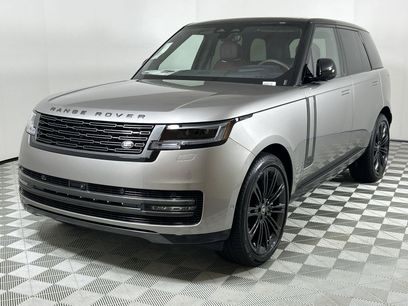 New 2025 Land Rover Range Rover SE