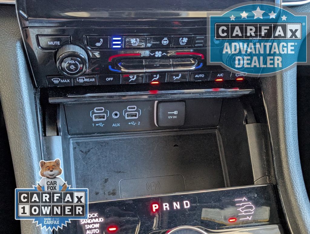 Used 2023 Jeep Grand Cherokee L Overland w/ Luxury Tech Group IV AWD/4WD image 10