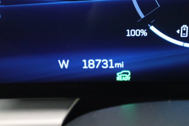 Used 2024 Cadillac Lyriq Sport RWD image 39