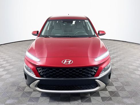 Used 2023 Hyundai Kona SE FWD image 2