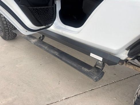 Certified 2020 Jeep Gladiator Rubicon AWD/4WD image 10