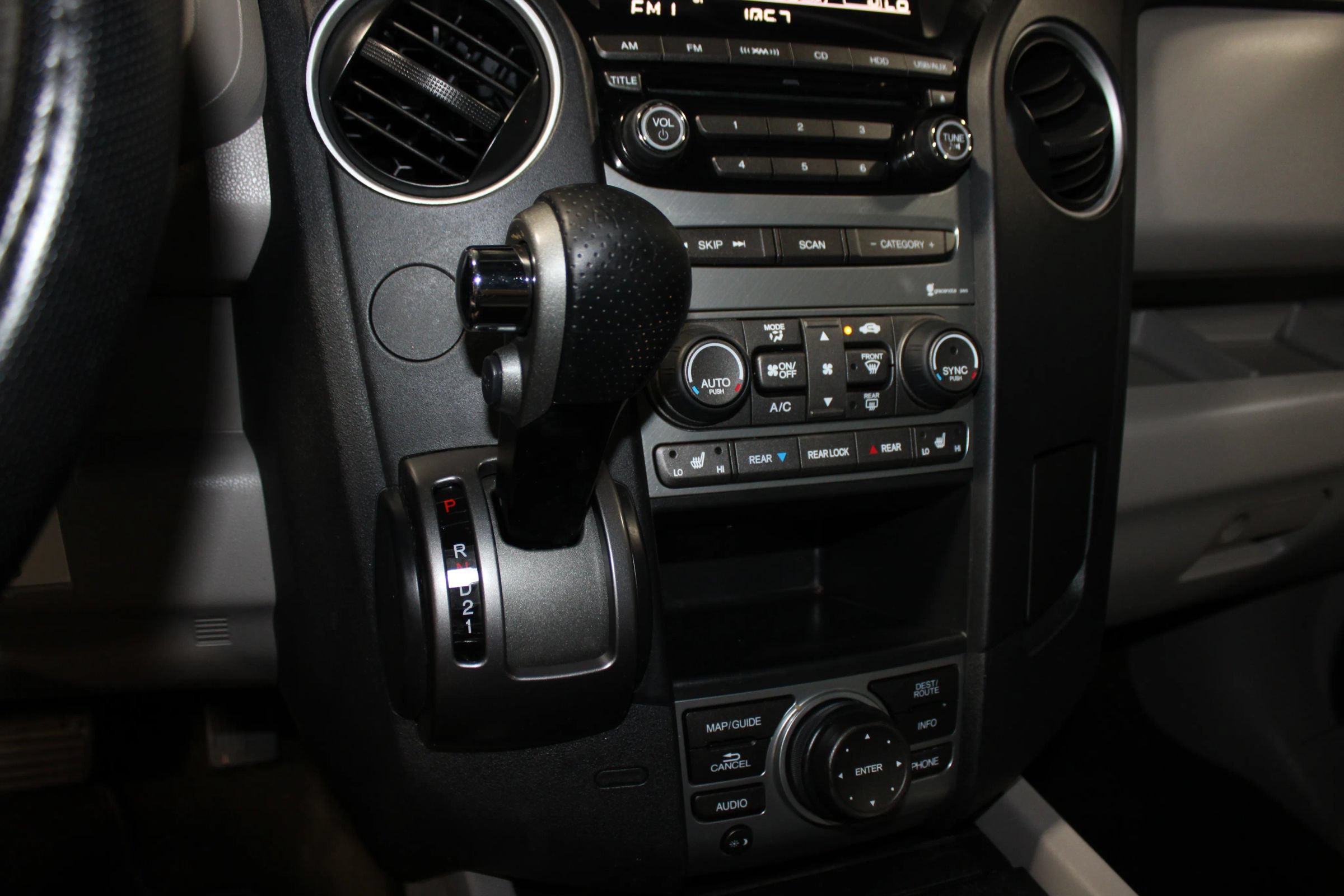 Used 2014 Honda Pilot EX-L image 18
