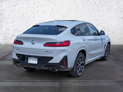 Used 2023 BMW X4 xDrive30i AWD/4WD image 7