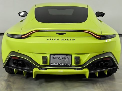 Used 2023 Aston Martin V8 Vantage Coupe RWD image 9