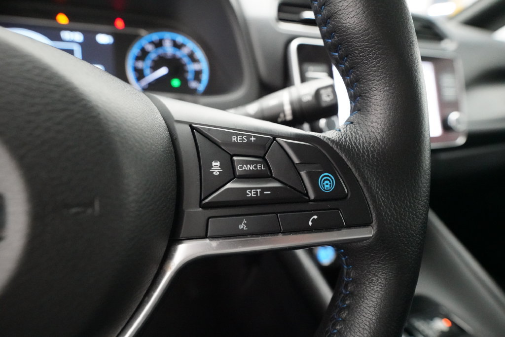 Used 2022 Nissan Leaf SV Plus FWD image 16