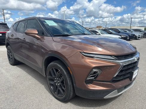 Used 2024 Chevrolet Blazer LT FWD image 3